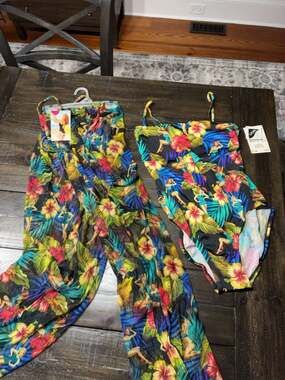 Kathy Ireland Swimwear Tropic Sunset One-Piece Swimsuit and Cover-Up Pants Set S